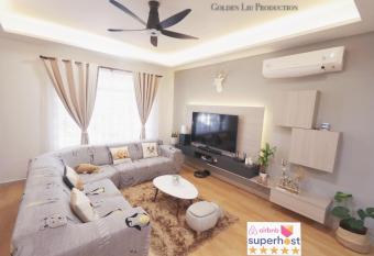 6 pax Landed house Scandinavian Homestay allows 18 year olds to book a room