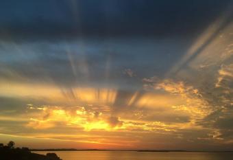 Very basic Cabin next to Long Beach & National park allows 18 year olds to book a room