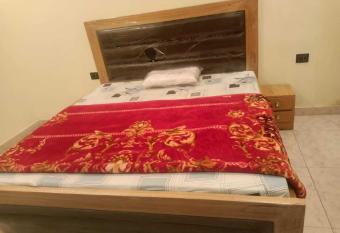 OYO 81039 Green Paradise Guest House allows 18 year olds to book a room