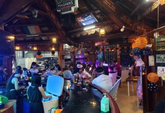 PALM TREE RESORT AND RESTAURANT has Balcony rooms