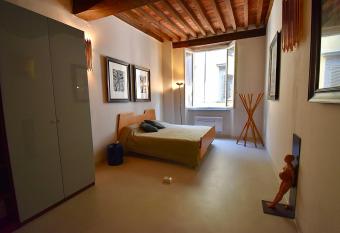 50mt dal Duomo - Casa Amasia has Balcony rooms