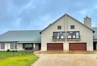 On-Nkwe accommodation has Balcony rooms