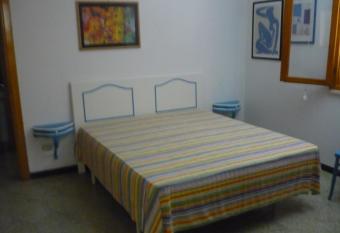 Sea View Three-room Apartment Ec has Balcony rooms