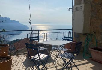 Depandance Sveva has Smoking/Balcony rooms