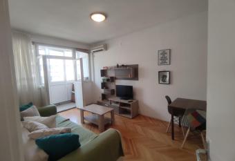 5 Minutes to Anywhere allows 18 year olds to book a room