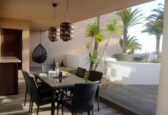 Apartamento de dise  o con espectacular terraza has Balcony rooms