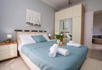    Katerina   s Guest House    has Balcony rooms