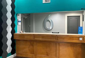 Motel 6 Morrilton, AR has Smoking rooms