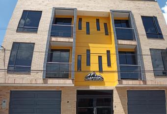 Hotel Everest Chia Oficial has Balcony rooms