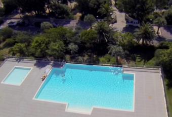 R  sidence standing - T2 terrace with pool has Balcony rooms