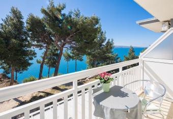 Aqua Vista Apartments has Balcony rooms