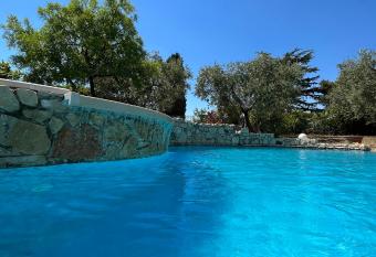 Casa Alessandra has Balcony rooms