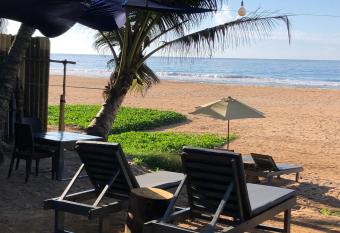 Mandy House has Balcony rooms