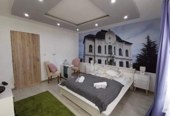 F  kusz Villa Apartmanh  z has Balcony rooms