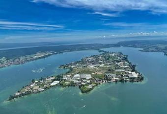 Wohnung direkt am See allows 18 year olds to book a room