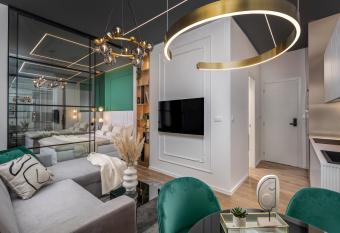 Dream Fiumara Apartments allows 18 year olds to book a room