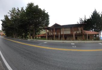 RESERVA ANDINA has Balcony rooms