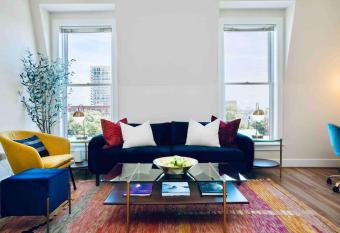 Stunning Old Town Studio Apt Free Parking has Balcony rooms