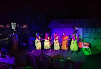 STAYMAKER Tulip Stay near Water Ferry Boat Ghat has Smoking/Balcony rooms