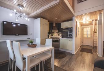 Holiday Home Tintintaival has Balcony rooms