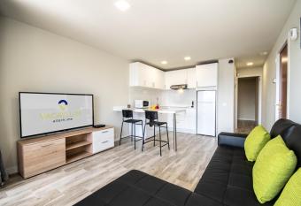 Apartamentos Montenegro en playa Maspalomas allows 18 year olds to book a room