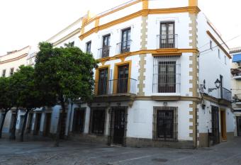 Apartamentos Consistorio Live allows 18 year olds to book a room