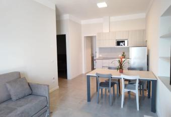 Borgo alla Pieve Apartments by Garda Facilities allows 18 year olds to book a room