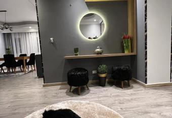              has rooms with a private hot tub