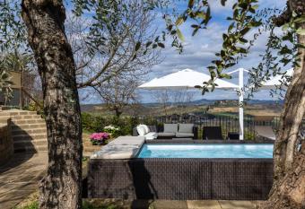La Loggia Di Giulia has Balcony rooms