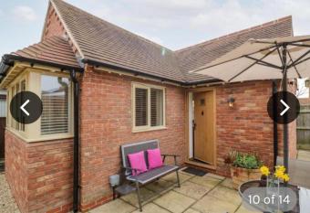 The Lodge at Bredon s Norton allows 18 year olds to book a room