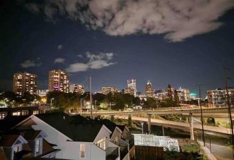 Super Large Centrally located house has Balcony rooms