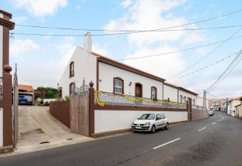 Casa das Rosas has Balcony rooms