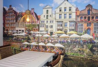 Adelheide allows 18 year olds to book a room