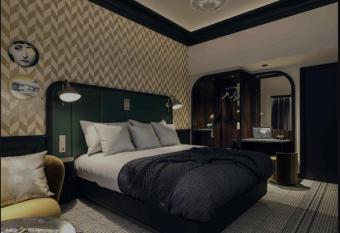 Ouderajh Mansion has Balcony rooms