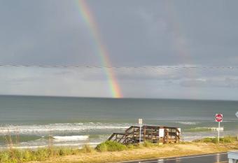 Glorious Oceanfront Breezes has Balcony rooms