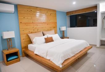 Deluxe by Ahnvee allows 18 year olds to book a room