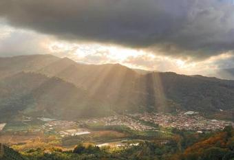 Orosi Mountain Lodge has Balcony rooms