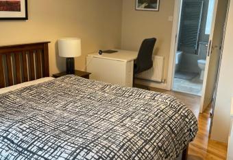 ENSUITE ROOM IN TEMPLE BAR has Balcony rooms