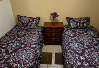 Bonito departamento en zona centrica en La Paz allows 18 year olds to book a room