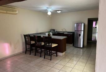 Hermoso departamento en zona centrica de La Paz allows 18 year olds to book a room