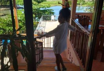 Mi Casita CARIBE  A. allows 18 year olds to book a room