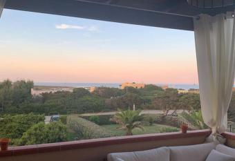 Trilocale Vista Mare a 200mt da La Pelosa has Balcony rooms