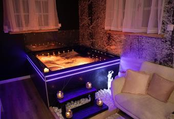 Les alouettes allows 18 year olds to book a room