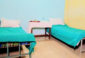 VKR MENS ROOM (Gents Only) allows 18 year olds to book a room