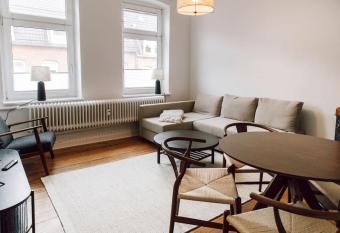 Zentral und frisch eingerichtet: 2 Zi. 24h Checkin has Balcony rooms