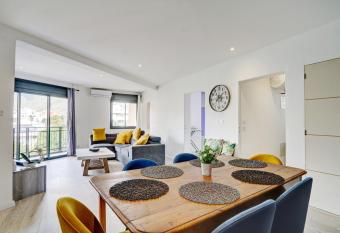 Le Yang - T3 Cosy & moderne    Saint Denis allows 18 year olds to book a room