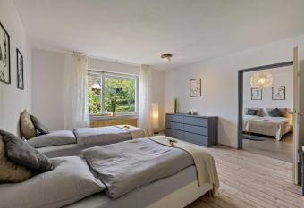 Apartment Alb Gl  ck 1 has Balcony rooms