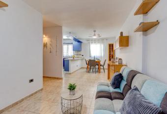 Apartamento Los Playeros has Balcony rooms