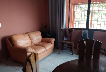 Estudio privado frente al mar con garaje allows 18 year olds to book a room