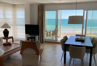 FRENTE AL MAR has Balcony rooms